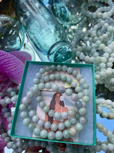 Load image into Gallery viewer, Stretchy Jade bracelets