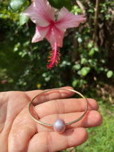 Load image into Gallery viewer, Edison Pearl Bangles Size 71/2