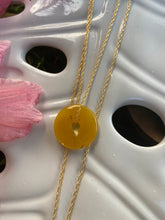 Load image into Gallery viewer, Yellow Torus Jade Necklces