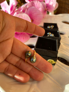 Tahitian pearl bypass rings