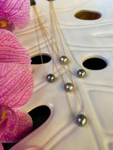 Load image into Gallery viewer, 10mm Tahitian pearl floating necklaces