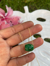 Load image into Gallery viewer, Jade necklace