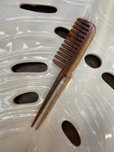 Load image into Gallery viewer, Koa comb/Hair pick