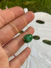 Load image into Gallery viewer, Jade necklace
