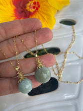 Load image into Gallery viewer, Green Jade Pineapple Necklace