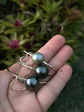 Load image into Gallery viewer, Tahitian Pearl Bangle
