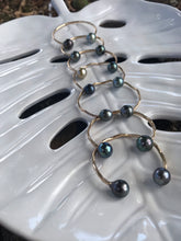 Load image into Gallery viewer, Tahitian pearl cuff